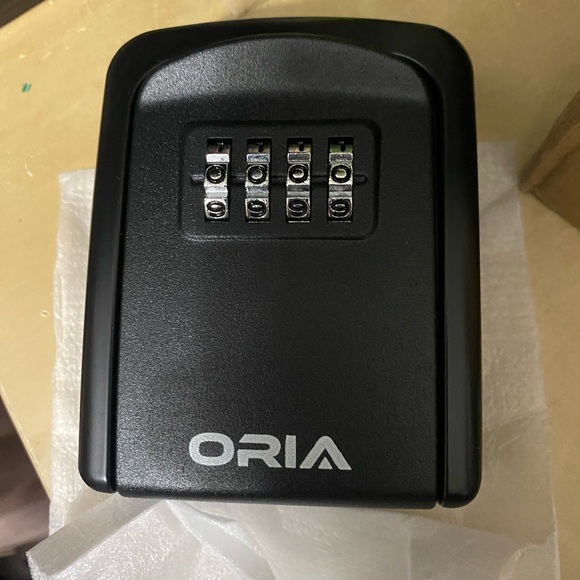 Black Key Safe Box with Combination Lock - Picture 2 of 2